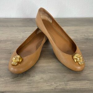 ALEXANDER Mcqueen Tan Leather Gold Rhinestone Skull Ballet Flats